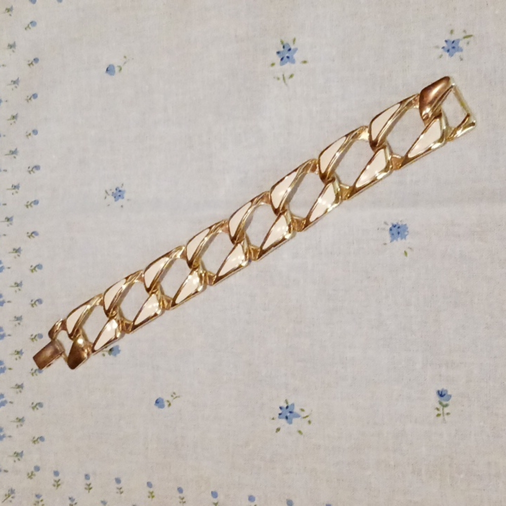 Woman's Bracelet